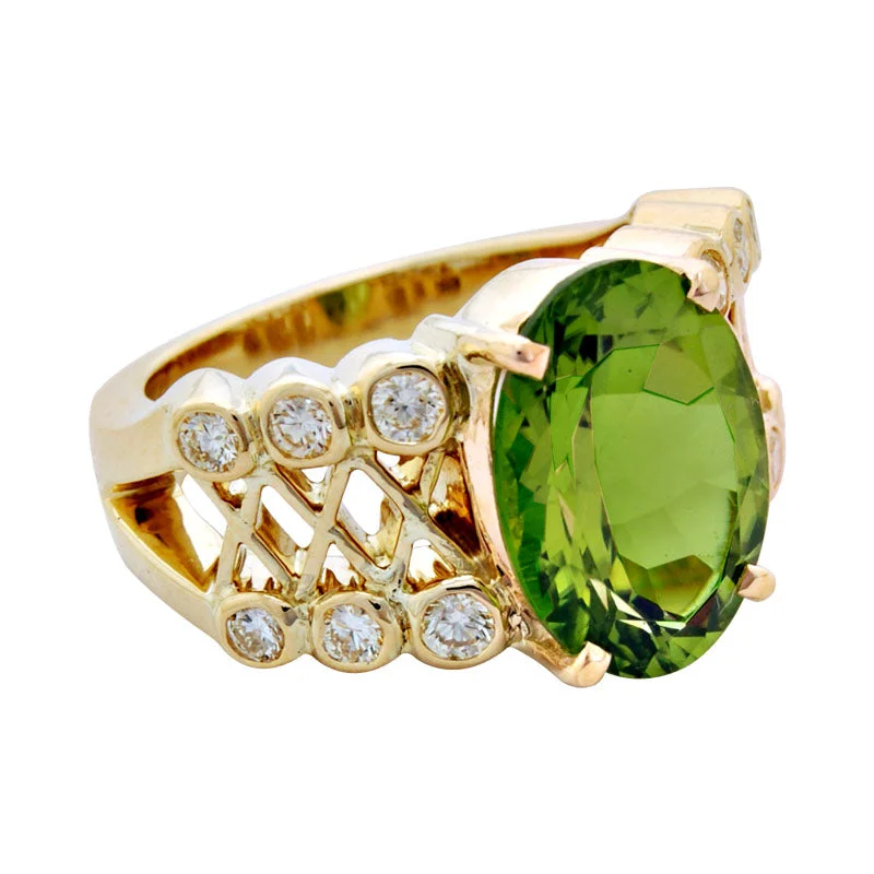 classic rings for women -Ring- Peridot And Diamond