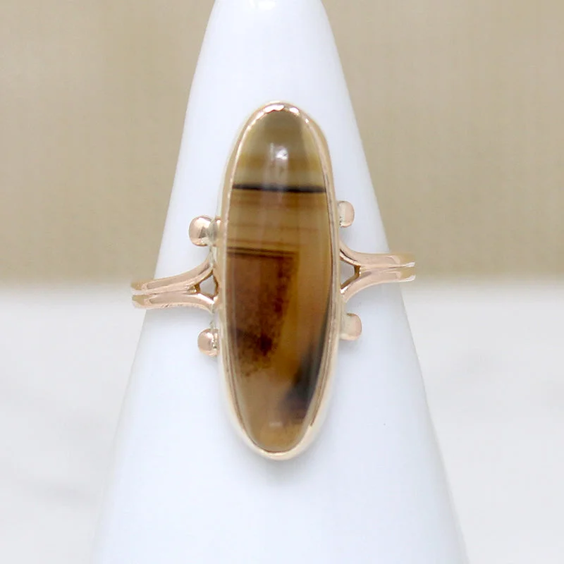 elegant engagement rings -Sumptuous Plaid Agate in Gold Victorian Ring