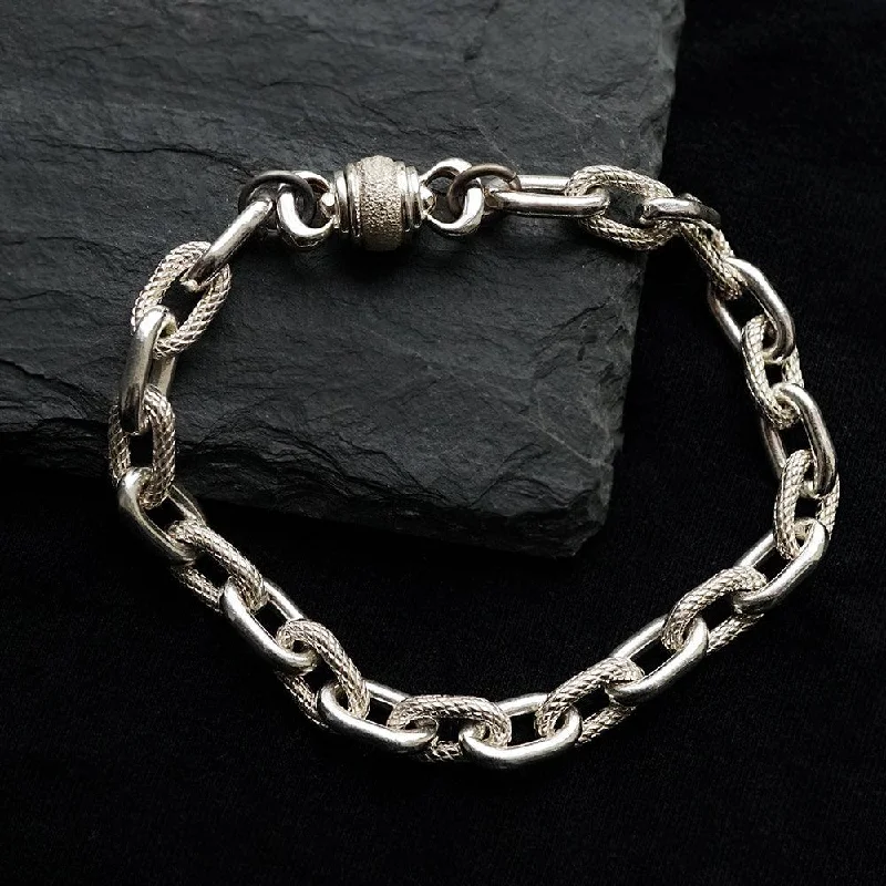 Oval Cobra Bracelet in Sterling Silver