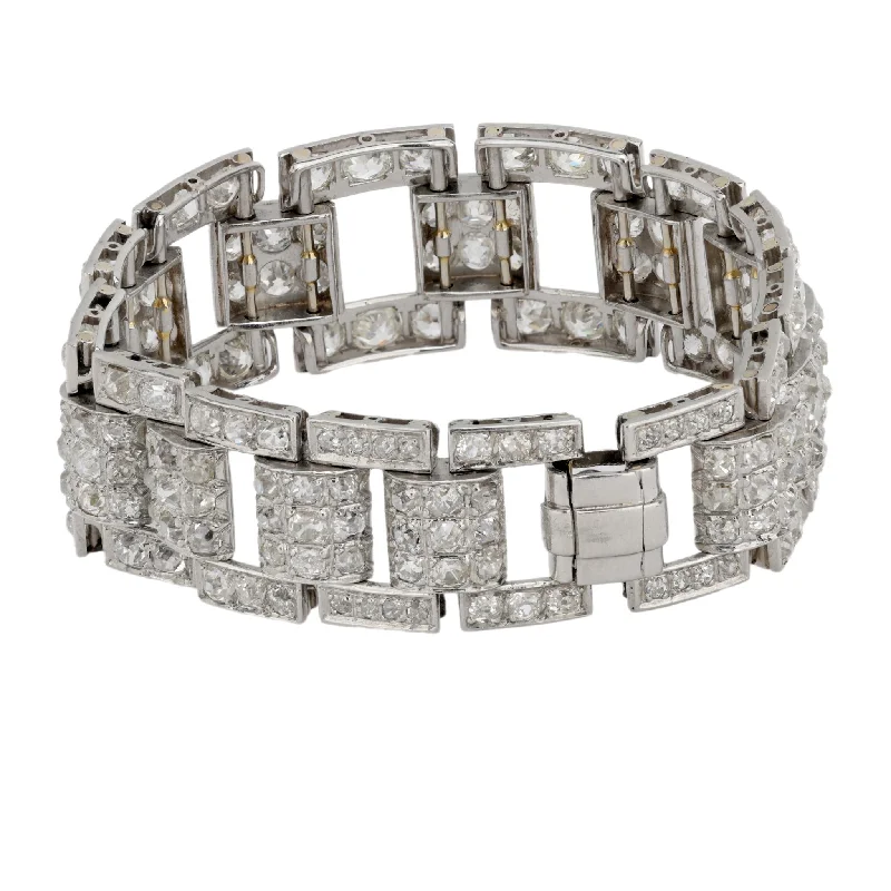 French Art Deco 20 carat old mine cut diamond platinum bracelet